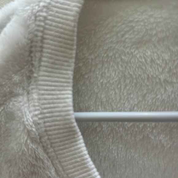 GAIAM Velour Sweater Top - Picture 3 of 6